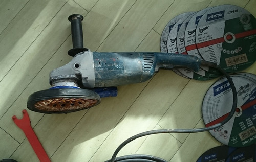 Bosch angle grinder 230mm gws - grinder,