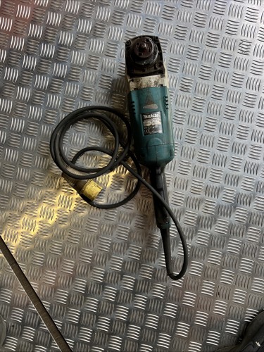 Makita ga9020 angle - ga9020,